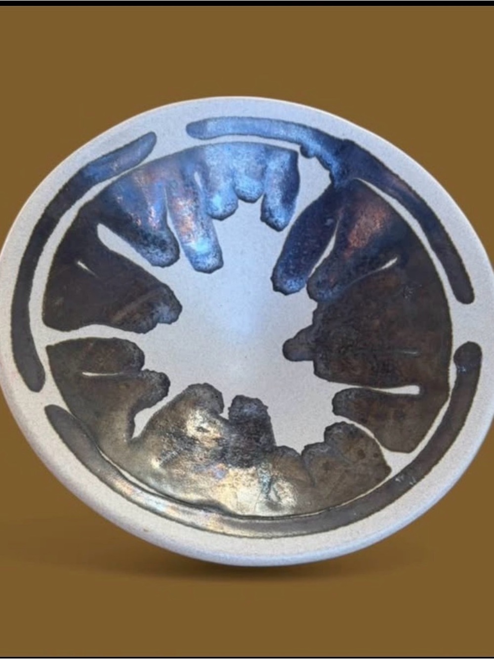 Handcrafted Silver and White Decorative Ceramic Bowl - Modern Home Accent